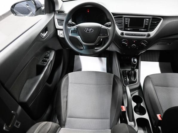 Hyundai Solaris II с пробегом 2018 года, цена 1 345 000 рублей, 137919 км, седан, Автокод Объявления