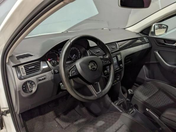 Skoda Rapid I Рестайлинг с пробегом 2017 года, цена 1 149 000 рублей, 97183 км, лифтбек, Автокод Объявления