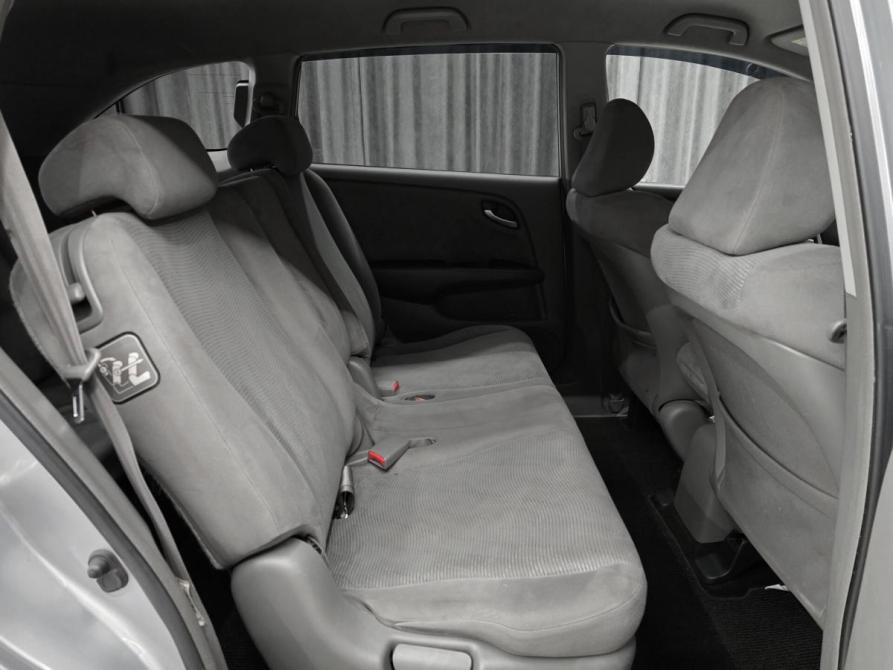 Honda Stream II Рестайлинг Красноярск  - изображение 16