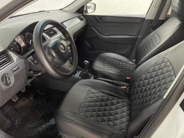 Skoda Rapid I с пробегом 2015 года, цена 949 000 рублей, 168053 км, лифтбек, Автокод Объявления
