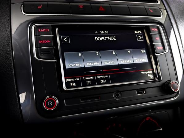 Volkswagen Polo V Рестайлинг с пробегом 2019 года, цена 1 200 000 рублей, 83866 км, седан, Автокод Объявления