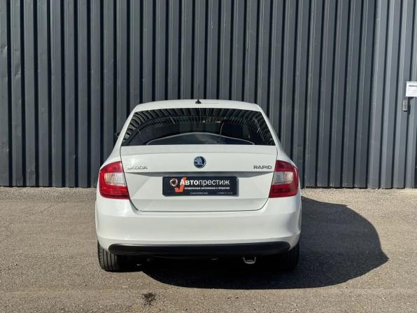 Skoda Rapid I с пробегом 2016 года, цена 935 000 рублей, 125603 км, лифтбек, Автокод Объявления
