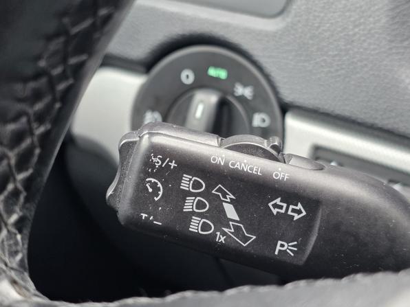 Skoda Octavia II (A5) Рестайлинг с пробегом 2013 года, цена 830 000 рублей, 176512 км, лифтбек, Автокод Объявления