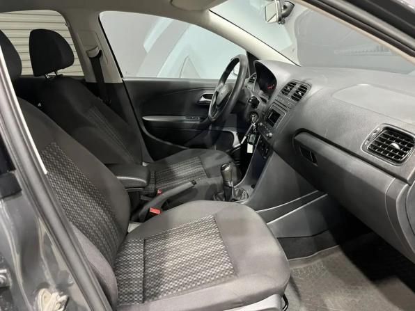 Volkswagen Polo V Рестайлинг с пробегом 2016 года, цена 985 000 рублей, 119105 км, седан, Автокод Объявления