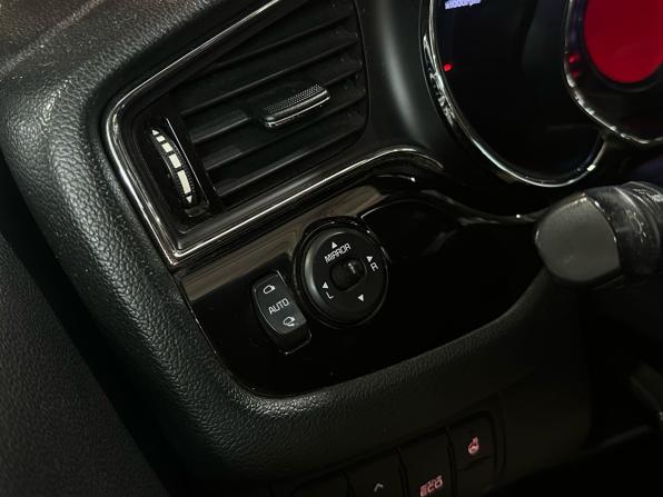 Kia Ceed II Рестайлинг с пробегом 2015 года, цена 1 249 000 рублей, 193225 км, хэтчбек, Автокод Объявления