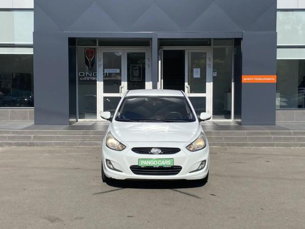 Hyundai Solaris I с пробегом 2014 года, цена 735 000 рублей, 157400 км, хэтчбек, Автокод Объявления