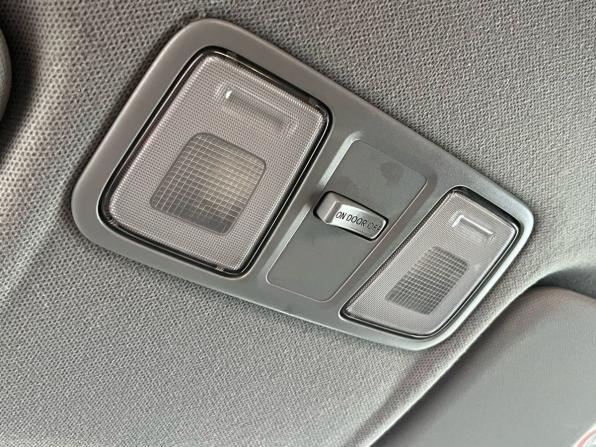 Hyundai Solaris I Рестайлинг с пробегом 2016 года, цена 1 049 000 рублей, 136000 км, седан, Автокод Объявления
