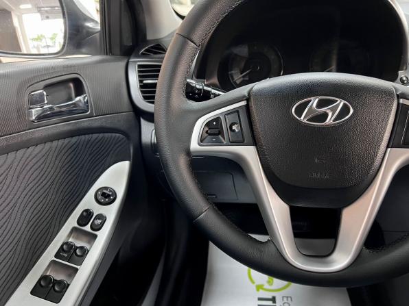 Hyundai Solaris I с пробегом 2012 года, цена 845 000 рублей, 167386 км, седан, Автокод Объявления