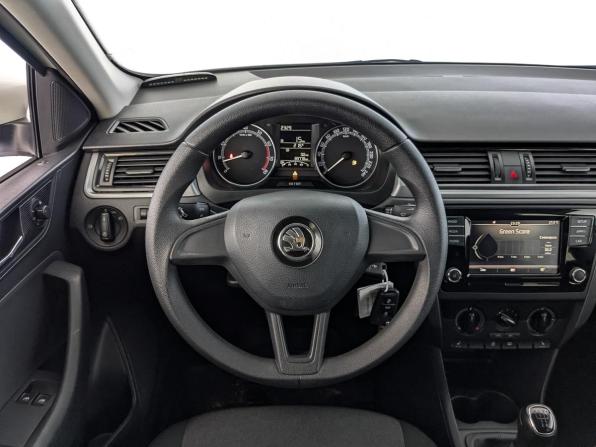 Skoda Rapid I Рестайлинг с пробегом 2019 года, цена 1 310 000 рублей, 89775 км, лифтбек, Автокод Объявления