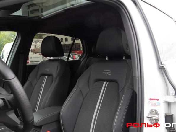 Volkswagen Golf VIII с пробегом 2022 года, цена 2 520 000 рублей, 21810 км, хэтчбек, Автокод Объявления
