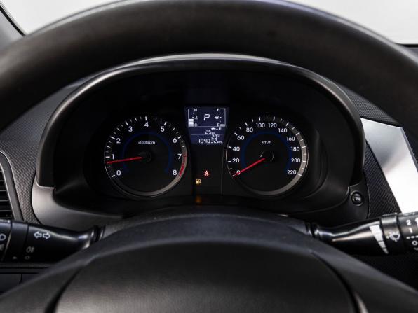 Hyundai Solaris I Рестайлинг с пробегом 2016 года, цена 990 000 рублей, 164032 км, седан, Автокод Объявления