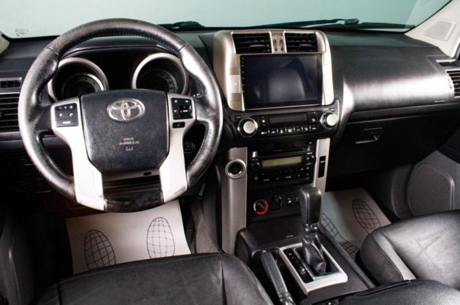 Toyota Land Cruiser Prado 150 Series с пробегом 2013 года, цена 2 999 000 рублей, 282000 км, внедорожник, Автокод Объявления