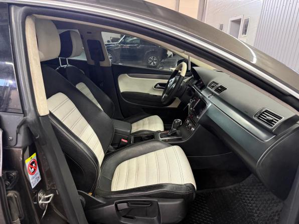 Volkswagen Passat CC I Рестайлинг с пробегом 2012 года, цена 1 347 000 рублей, 198312 км, седан, Автокод Объявления
