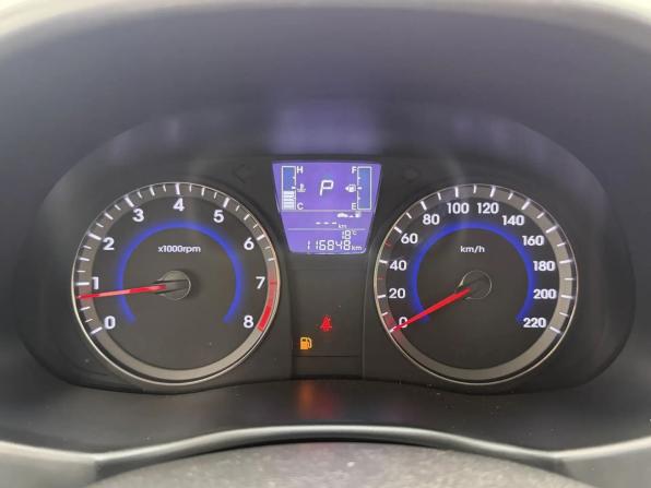 Hyundai Solaris I Рестайлинг с пробегом 2014 года, цена 1 050 000 рублей, 116846 км, седан, Автокод Объявления