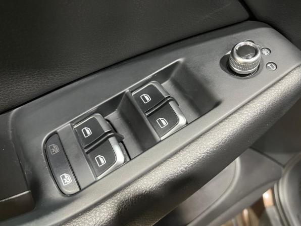 Audi Q5 I (8R) Рестайлинг с пробегом 2012 года, цена 1 890 000 рублей, 138228 км, внедорожник, Автокод Объявления