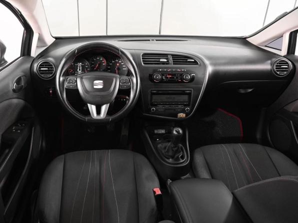 SEAT Leon II Рестайлинг с пробегом 2012 года, цена 759 000 рублей, 193303 км, хэтчбек, Автокод Объявления