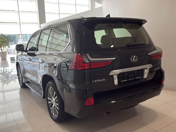 Lexus LX III Рестайлинг 2 с пробегом 2016 года, цена 7 100 000 рублей, 96423 км, внедорожник, Автокод Объявления