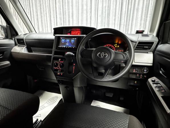 Toyota Roomy I Рестайлинг с пробегом 2021 года, цена 1 100 000 рублей, 77776 км, микровэн, Автокод Объявления