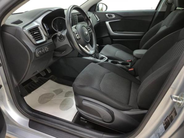 Kia Ceed III с пробегом 2021 года, цена 1 730 000 рублей, 61049 км, универсал, Автокод Объявления