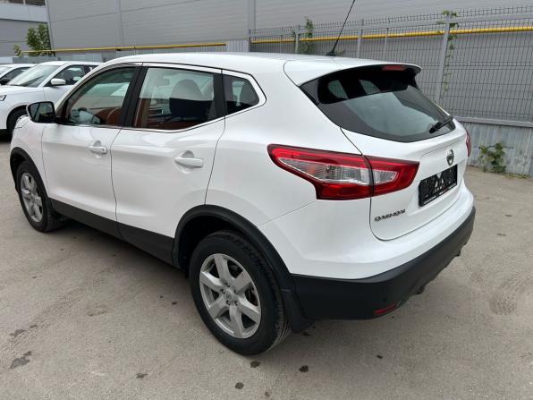 Nissan Qashqai II с пробегом 2015 года, цена 1 389 900 рублей, 142000 км, внедорожник, Автокод Объявления