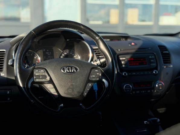 Kia Cerato III Рестайлинг (Classic) с пробегом 2018 года, цена 1 420 000 рублей, 97000 км, седан, Автокод Объявления
