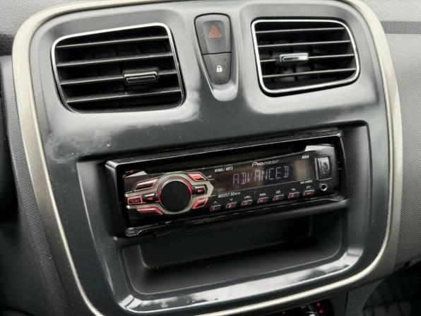 Renault Sandero II с пробегом 2015 года, цена 505 000 рублей, 180000 км, хэтчбек, Автокод Объявления