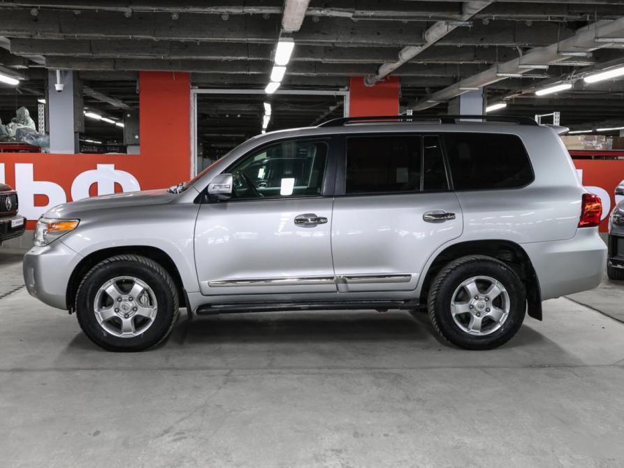 Toyota Land Cruiser 200 Series Рестайлинг 1 Москва  - изображение 9