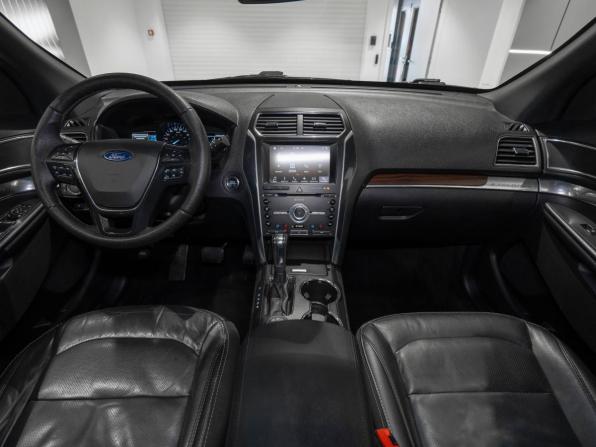 Ford Explorer V Рестайлинг 2 с пробегом 2017 года, цена 2 245 000 рублей, 212012 км, внедорожник, Автокод Объявления