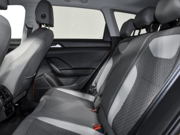 Volkswagen Taos I с пробегом 2021 года, цена 2 420 000 рублей, 61500 км, внедорожник, Автокод Объявления