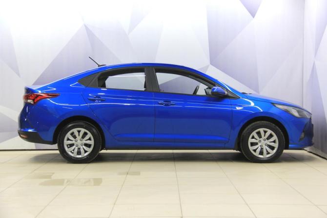 Hyundai Solaris II Рестайлинг с пробегом 2021 года, цена 1 635 200 рублей, 60031 км, седан, Автокод Объявления
