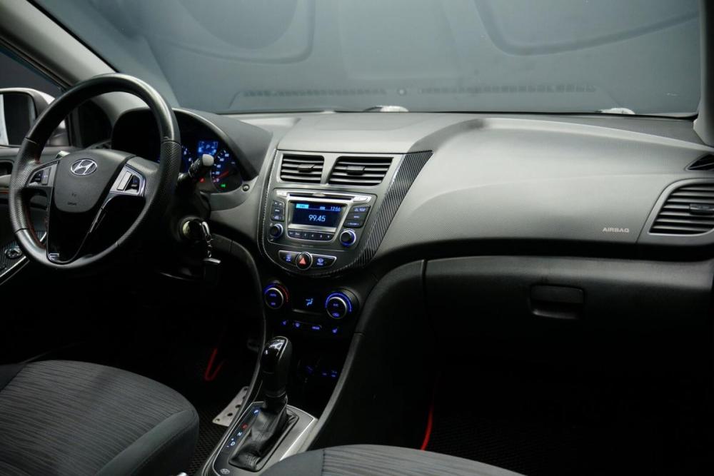 Hyundai Solaris I Рестайлинг Крым  - изображение 21