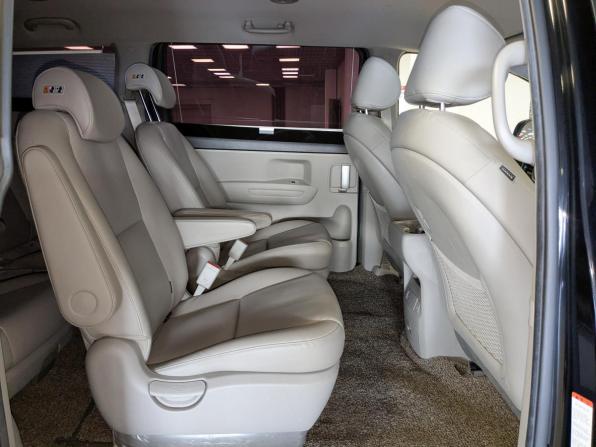 Kia Carnival III с пробегом 2019 года, цена 2 799 500 рублей, 137000 км, минивэн, Автокод Объявления