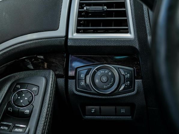Ford Explorer V с пробегом 2013 года, цена 1 300 000 рублей, 193764 км, внедорожник, Автокод Объявления