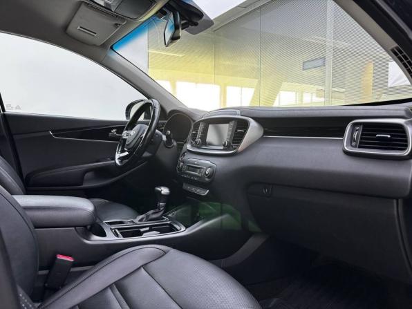 Kia Sorento III Prime Рестайлинг с пробегом 2019 года, цена 2 599 000 рублей, 117000 км, внедорожник, Автокод Объявления