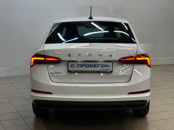 Skoda Rapid II с пробегом 2021 года, цена 1 799 000 рублей, 77055 км, лифтбек, Автокод Объявления