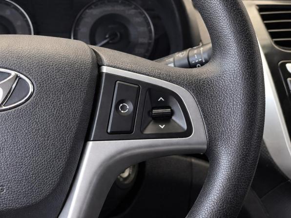 Hyundai Solaris I с пробегом 2011 года, цена 947 000 рублей, 59395 км, седан, Автокод Объявления