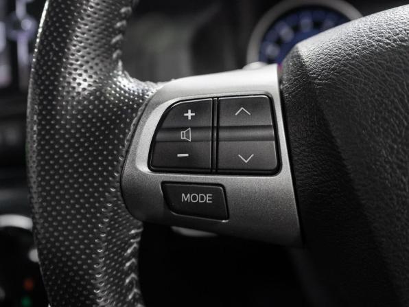 Toyota Wish II Рестайлинг с пробегом 2014 года, цена 1 370 000 рублей, 109900 км, минивэн, Автокод Объявления