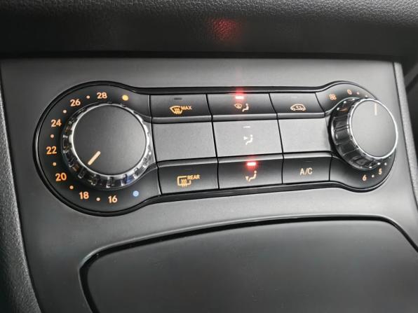 Mercedes-Benz B-Класс II (W246) с пробегом 2012 года, цена 1 075 000 рублей, 135616 км, хэтчбек, Автокод Объявления