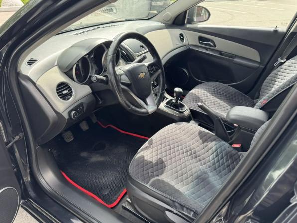 Chevrolet Cruze I Рестайлинг с пробегом 2014 года, цена 710 000 рублей, 202344 км, хэтчбек, Автокод Объявления