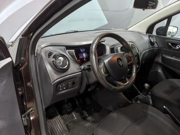 Renault Kaptur I с пробегом 2017 года, цена 1 275 000 рублей, 117000 км, внедорожник, Автокод Объявления