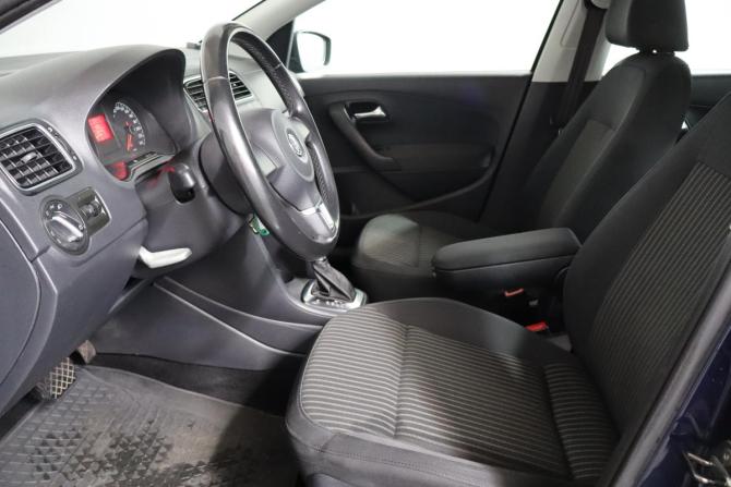 Volkswagen Polo V с пробегом 2013 года, цена 829 000 рублей, 107500 км, седан, Автокод Объявления