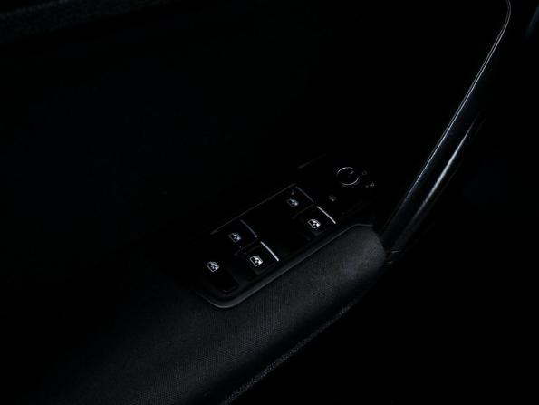 Volkswagen Tiguan II с пробегом 2017 года, цена 1 898 800 рублей, 184196 км, внедорожник, Автокод Объявления