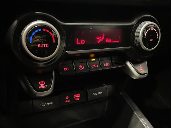 Kia Rio IV с пробегом 2019 года, цена 1 305 000 рублей, 54602 км, седан, Автокод Объявления