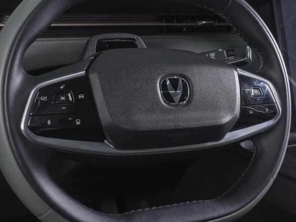 Changan Lamore с пробегом 2023 года, цена 2 090 000 рублей, 45255 км, седан, Автокод Объявления