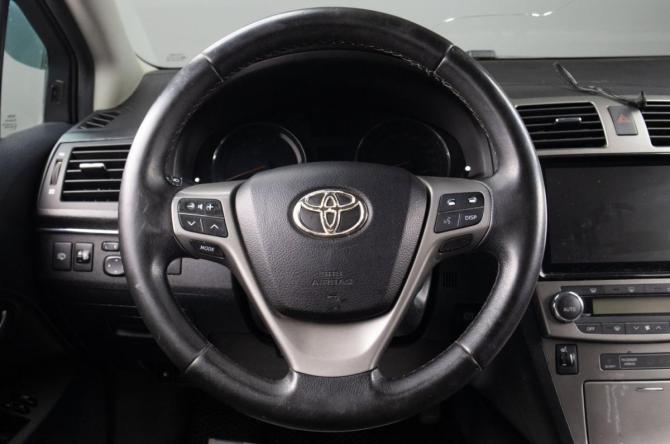 Toyota Avensis III Рестайлинг с пробегом 2011 года, цена 1 429 000 рублей, 220500 км, седан, Автокод Объявления