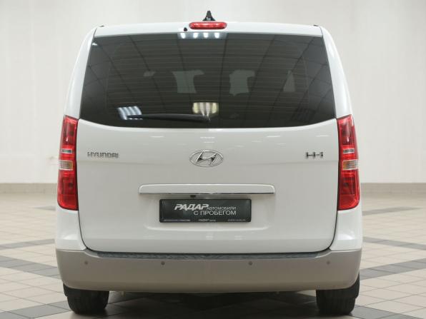 Hyundai H-1 II Рестайлинг 2 с пробегом 2019 года, цена 3 250 000 рублей, 54357 км, минивэн, Автокод Объявления
