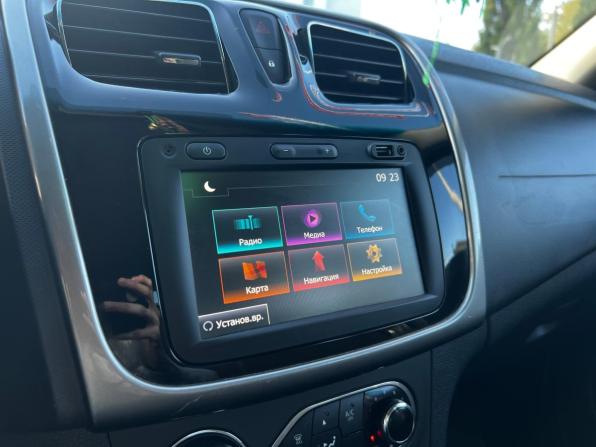 Renault Logan II Рестайлинг с пробегом 2019 года, цена 1 100 000 рублей, 59485 км, седан, Автокод Объявления