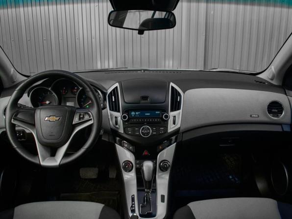 Chevrolet Cruze I Рестайлинг с пробегом 2013 года, цена 750 000 рублей, 165306 км, хэтчбек, Автокод Объявления