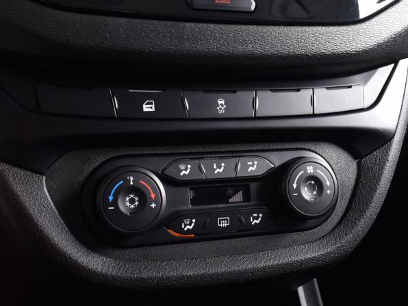 Lada (ВАЗ) Vesta I с пробегом 2022 года, цена 1 099 995 рублей, 57968 км, седан, Автокод Объявления