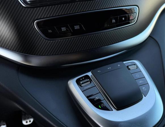 Mercedes-Benz V-Класс III (W447) Рестайлинг с пробегом 2021 года, цена 5 990 000 рублей, 81200 км, минивэн, Автокод Объявления